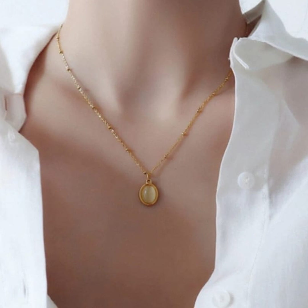 Solitaire Sparkle Pendant