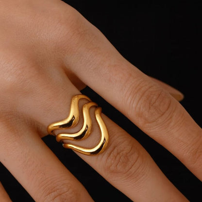 Wavey Ring