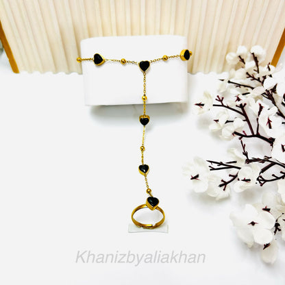 Black Heart Handchain