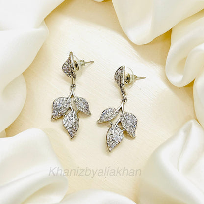Sparkle Leafy Earrings