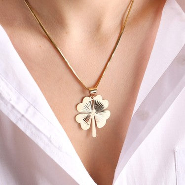 Gilded clover long chain pendant