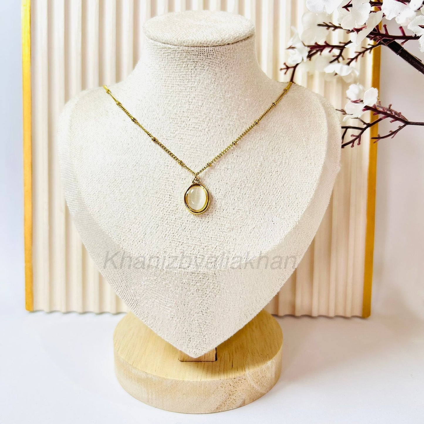 Solitaire Sparkle Pendant