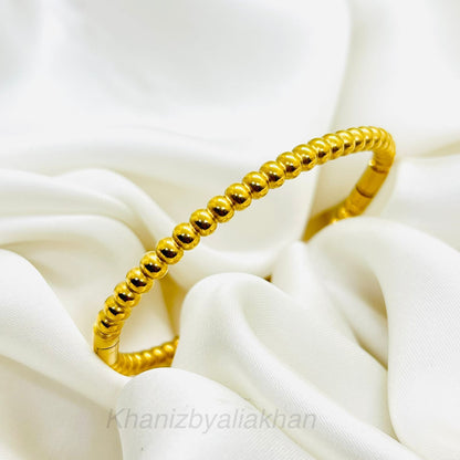 Dainty Boll Handcuff