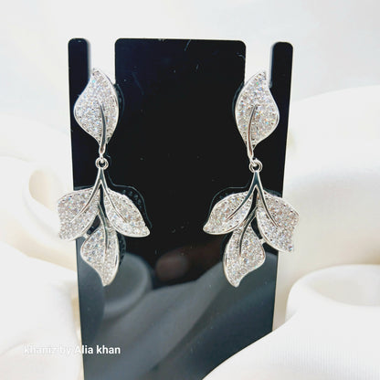 Sparkle Leafy Earrings