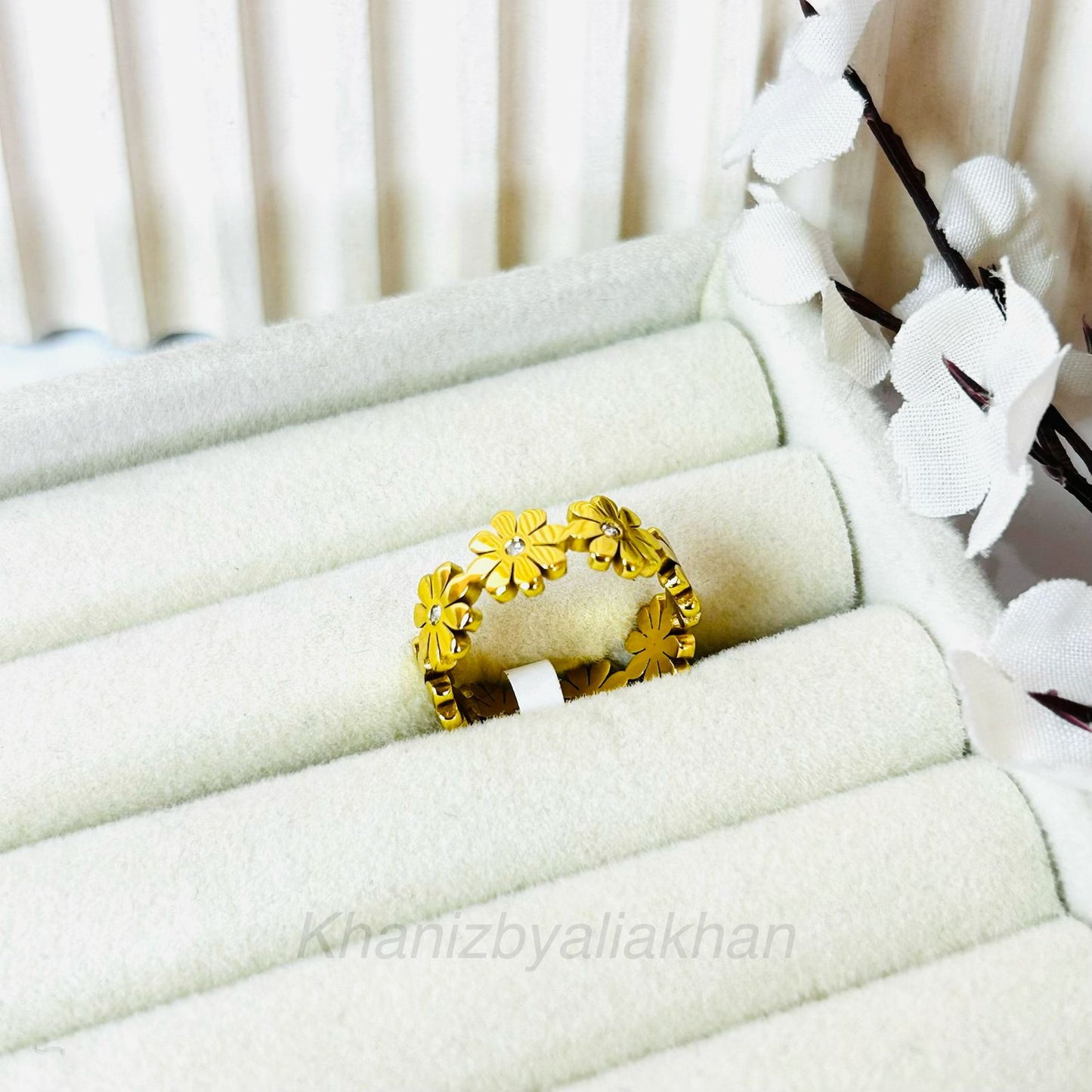 Daisy Flower Ring