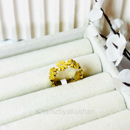 Daisy Flower Ring