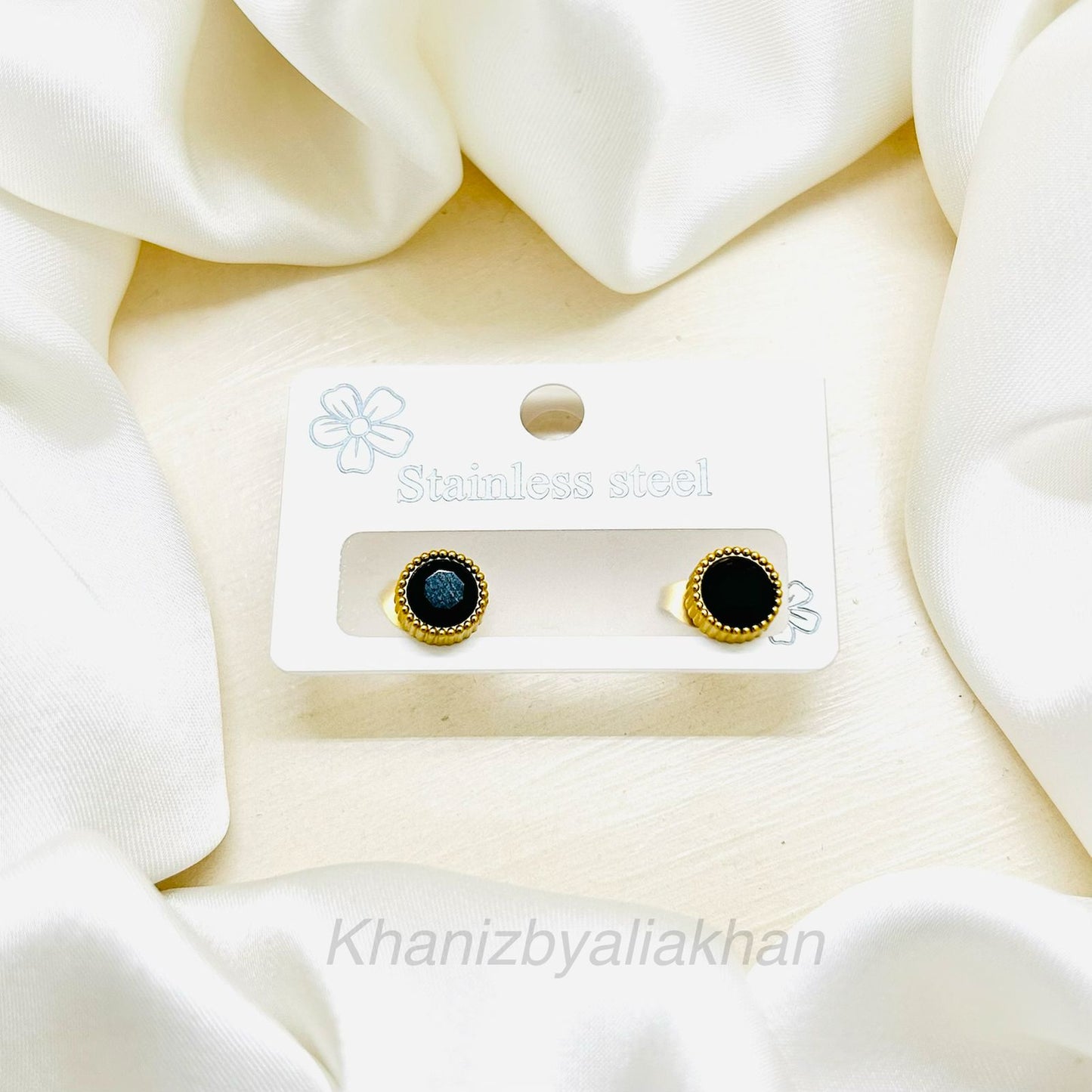 Noir Blink Earrings