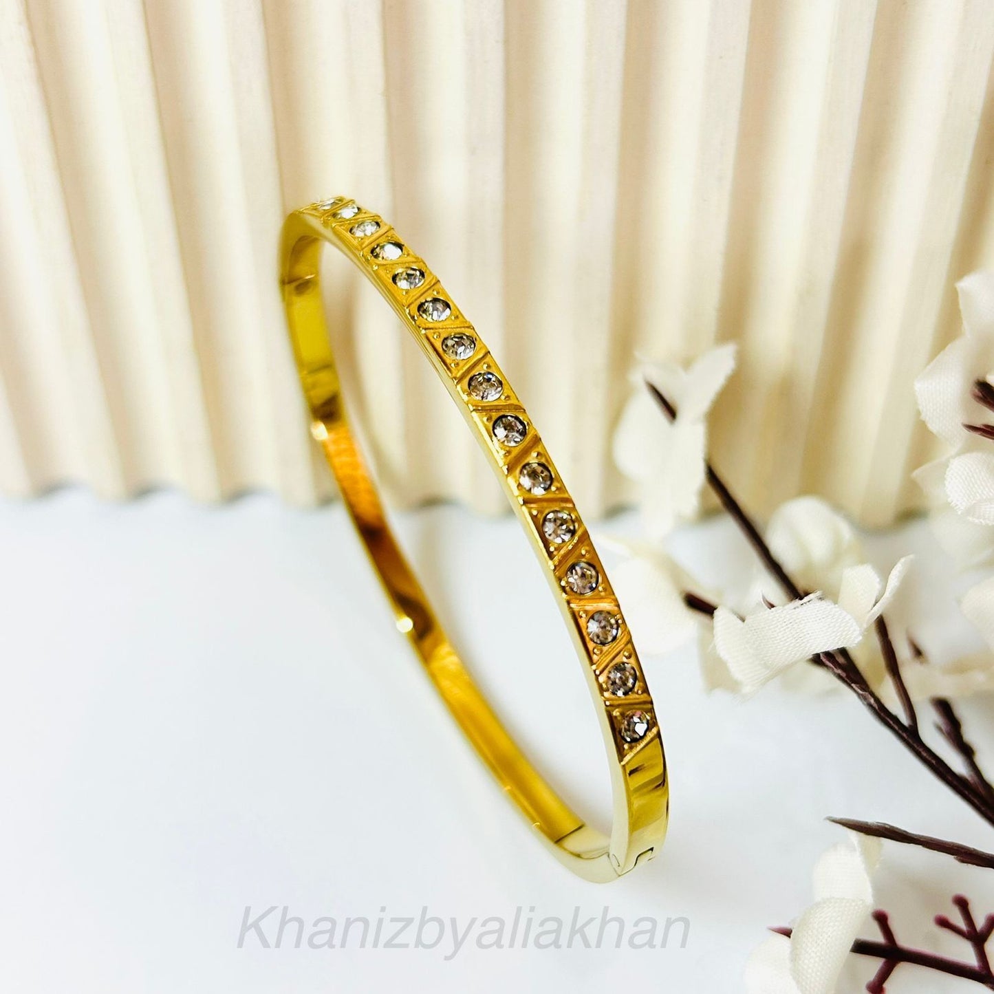 Harwell Diamantes Handcuff