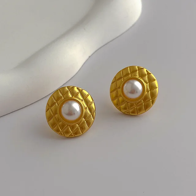 Coco classic studs earrings