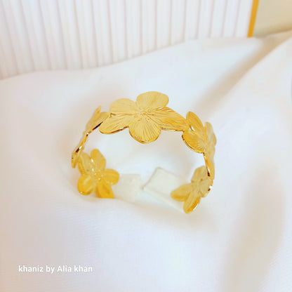 Flower Handcuff