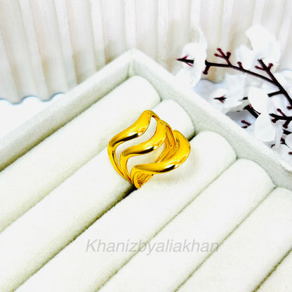 Wavey Ring