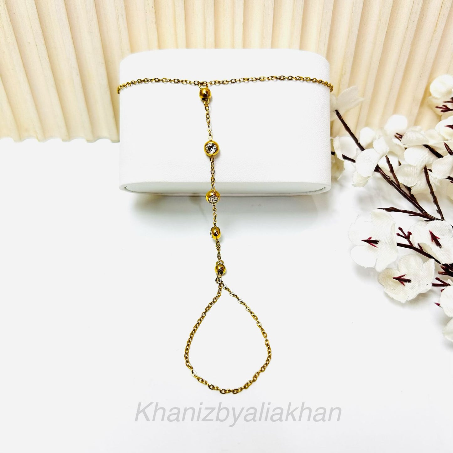 Dainty Crystal Handchain