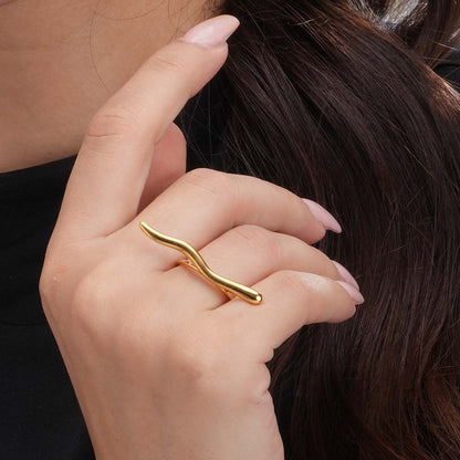 Wavy Ring