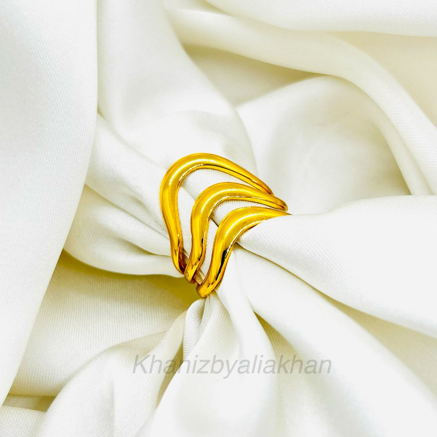 Wavey Ring