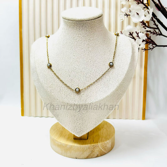 Dainty Pearl Necklace