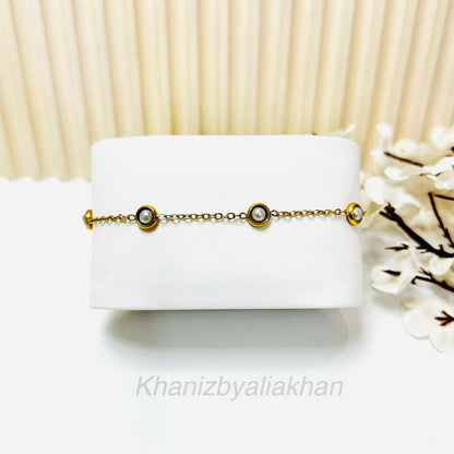 Dainty Pearl Bracelet