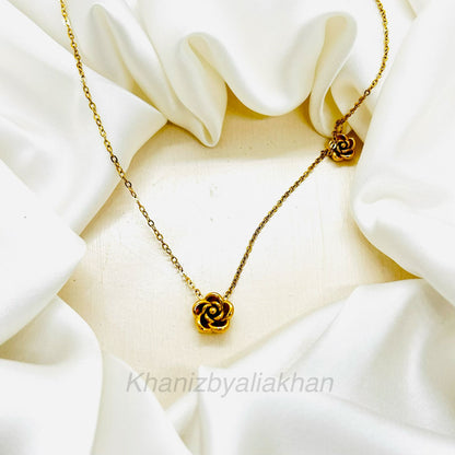 Vintage Rose Pendant
