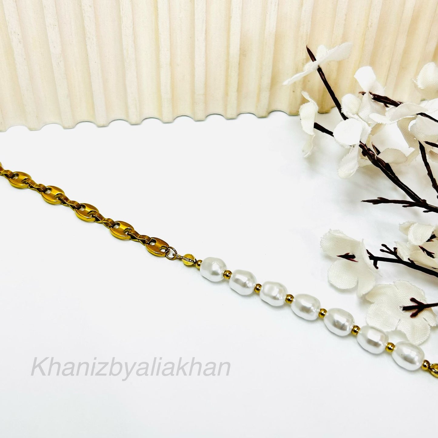 Elara Pearl Bracelet
